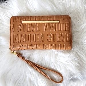 Steve Madden Camel Colored Wallet/Wristlet